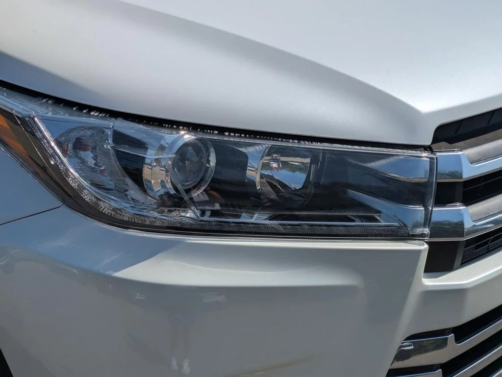 Used 2018 White Toyota Limited image 84