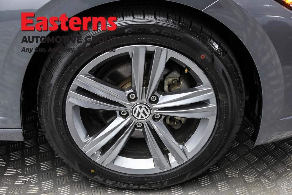 Used 2021 Gray Volkswagen R-Line image 28