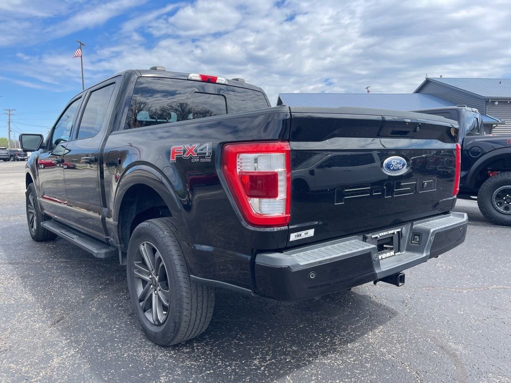 Used 2022 Black Ford Lariat image 4
