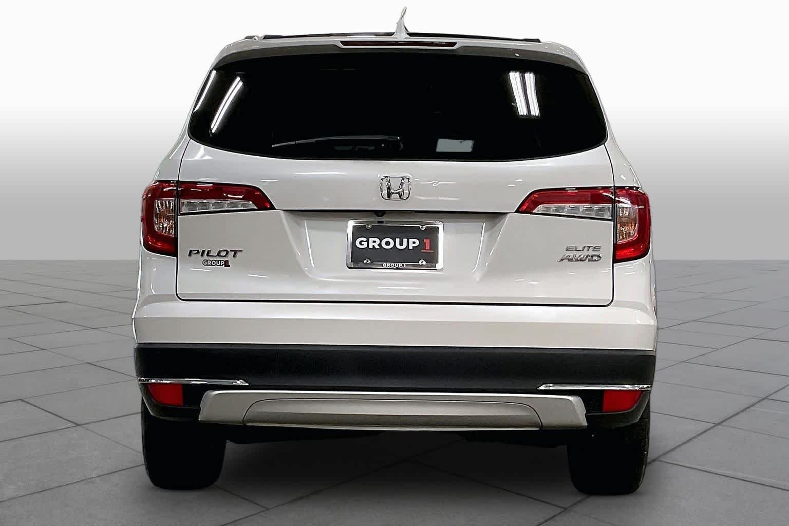 Used 2020 Platinum White Pearl Honda Elite image 5
