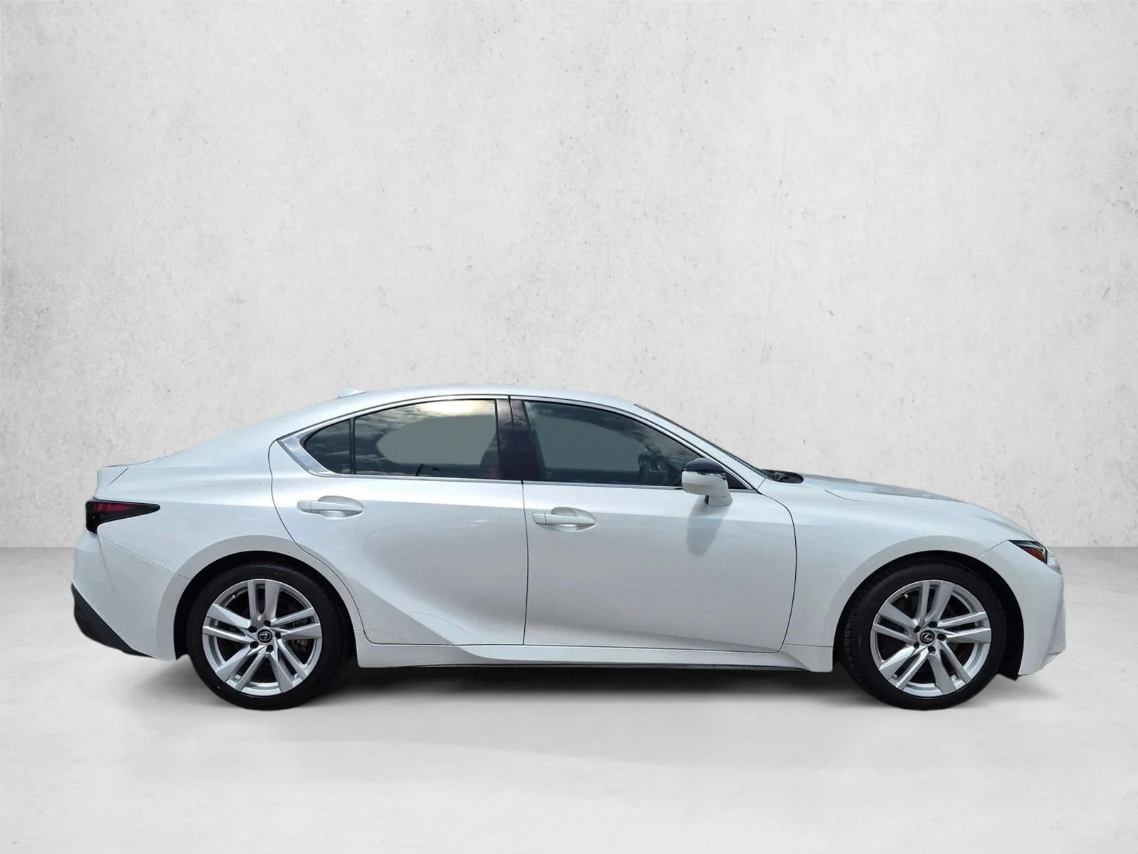 Certified Used 2023 Eminent White Pearl Lexus  image 4