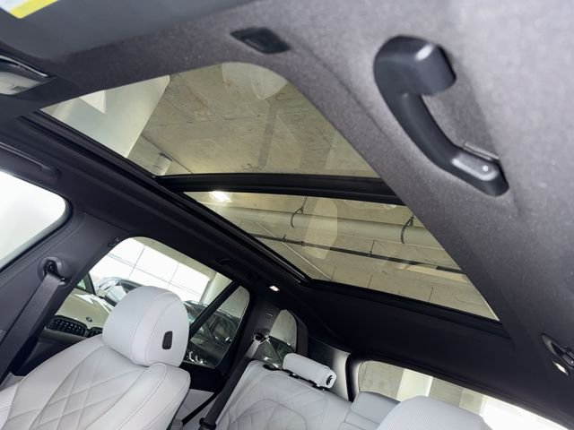 New 2026 Skyscraper Grey Metallic BMW sDrive40i image 23