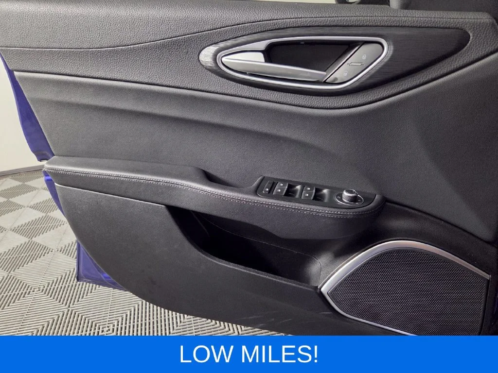 Used 2022 Anodized Blue Metallic Alfa Romeo Sprint image 19