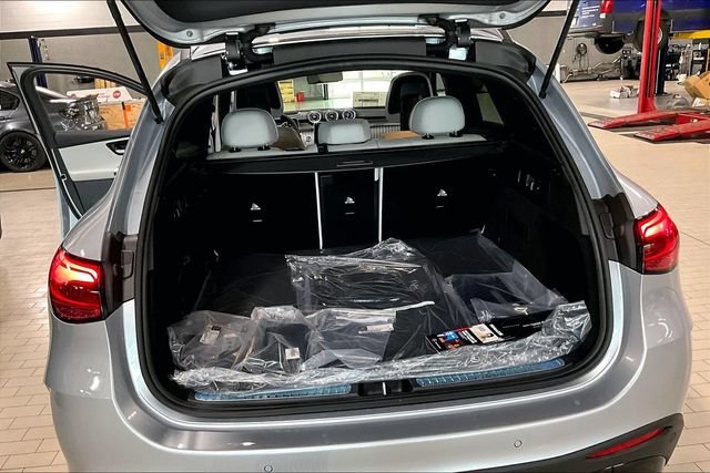 New 2026 Cirrus Silver Metallic Mercedes-Benz GLC 300 image 54