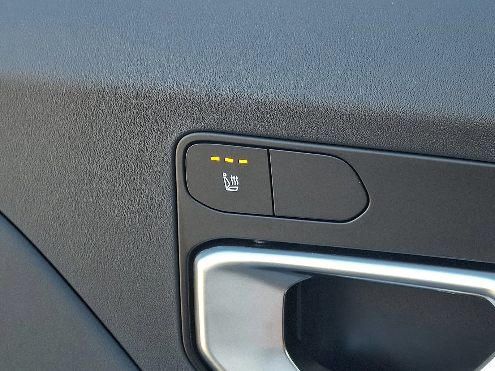 2025 Kia K4 GT-Line Turbo - Photo 12