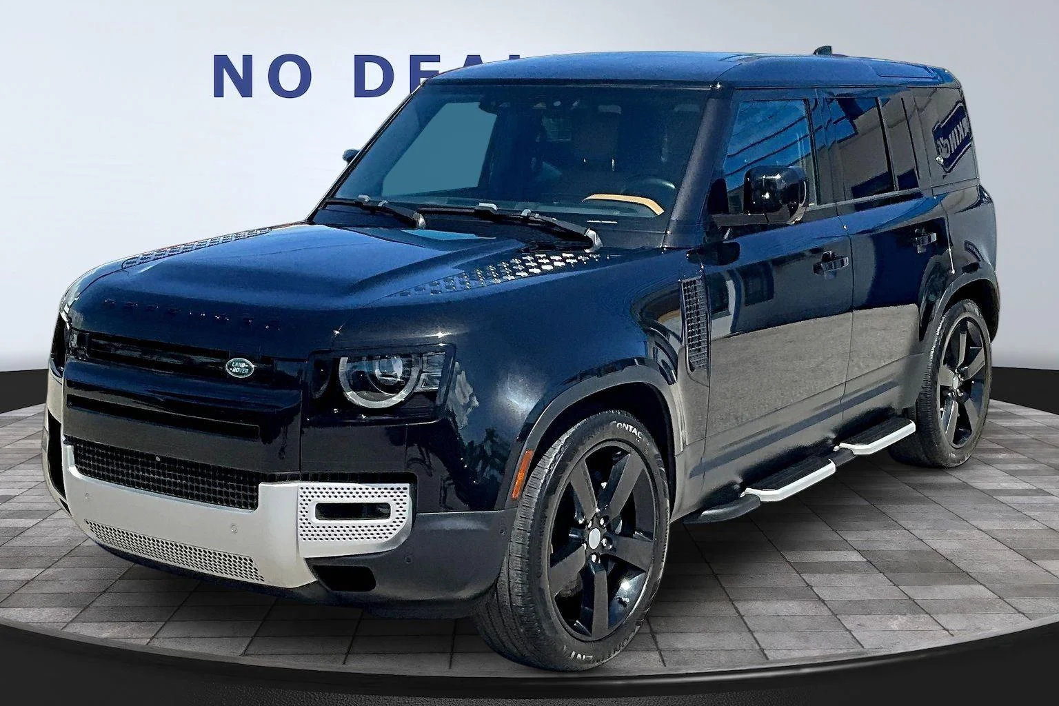 2024 Land Rover Defender 110 SE P400's photo
