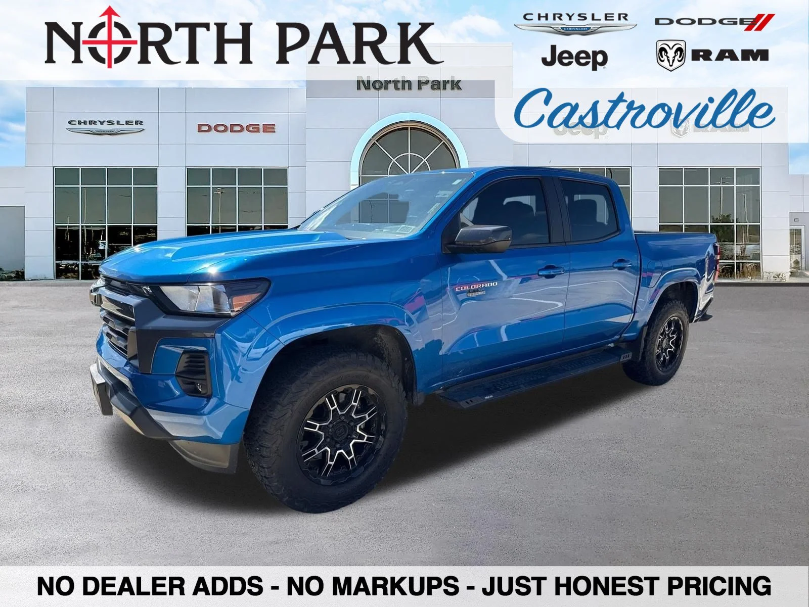 Used 2023 Blue Chevrolet LT image 1