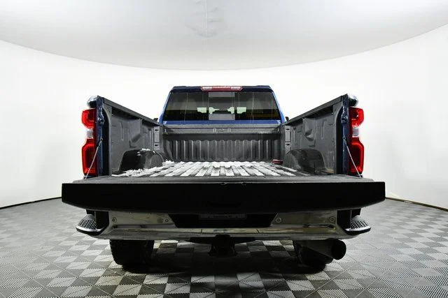 Used 2020 Blue Chevrolet LTZ image 26