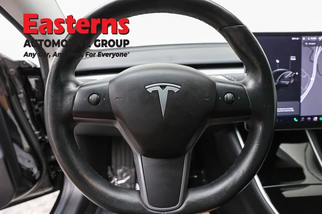 Used 2018 Black Tesla Long Range image 10