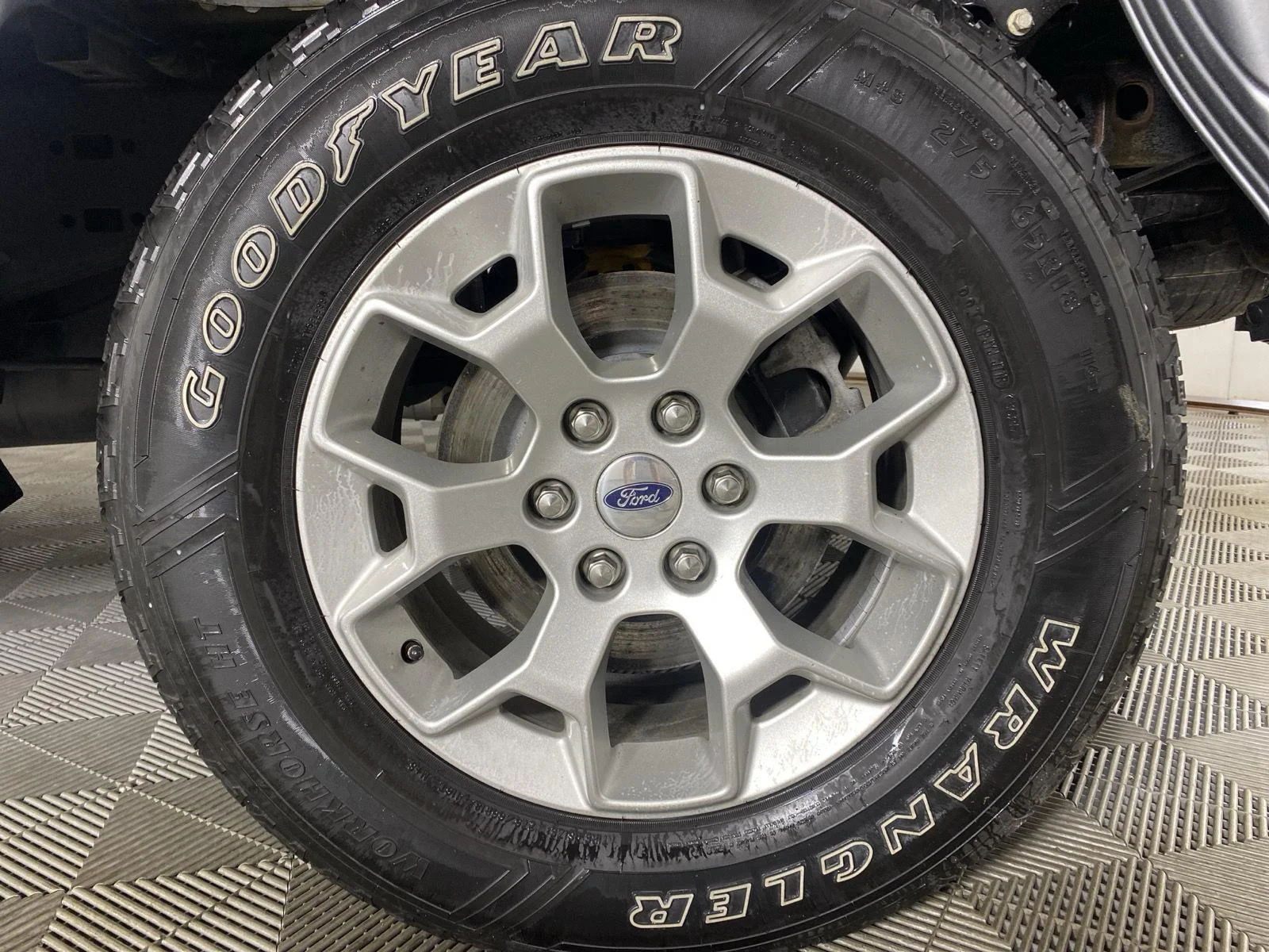 Used 2022 Iconic Silver Ford XLT image 12