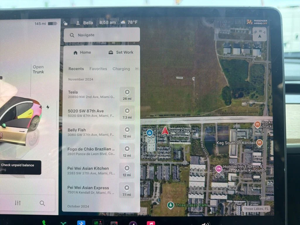 Used 2022 White Tesla Base image 9