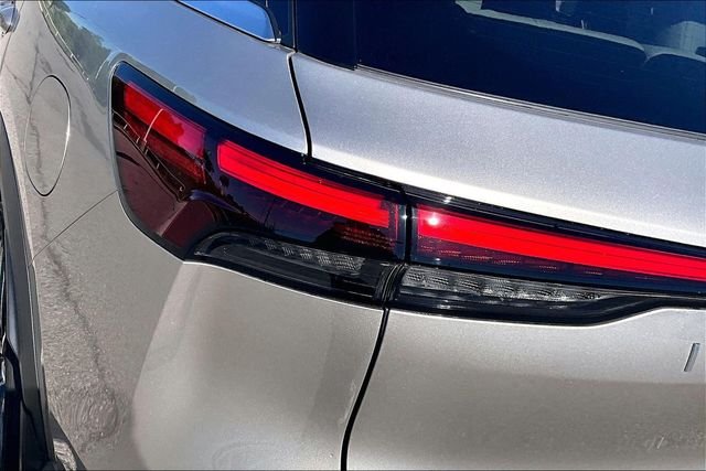 New 2027 WARM TITANIUM INFINITI LUXE image 31