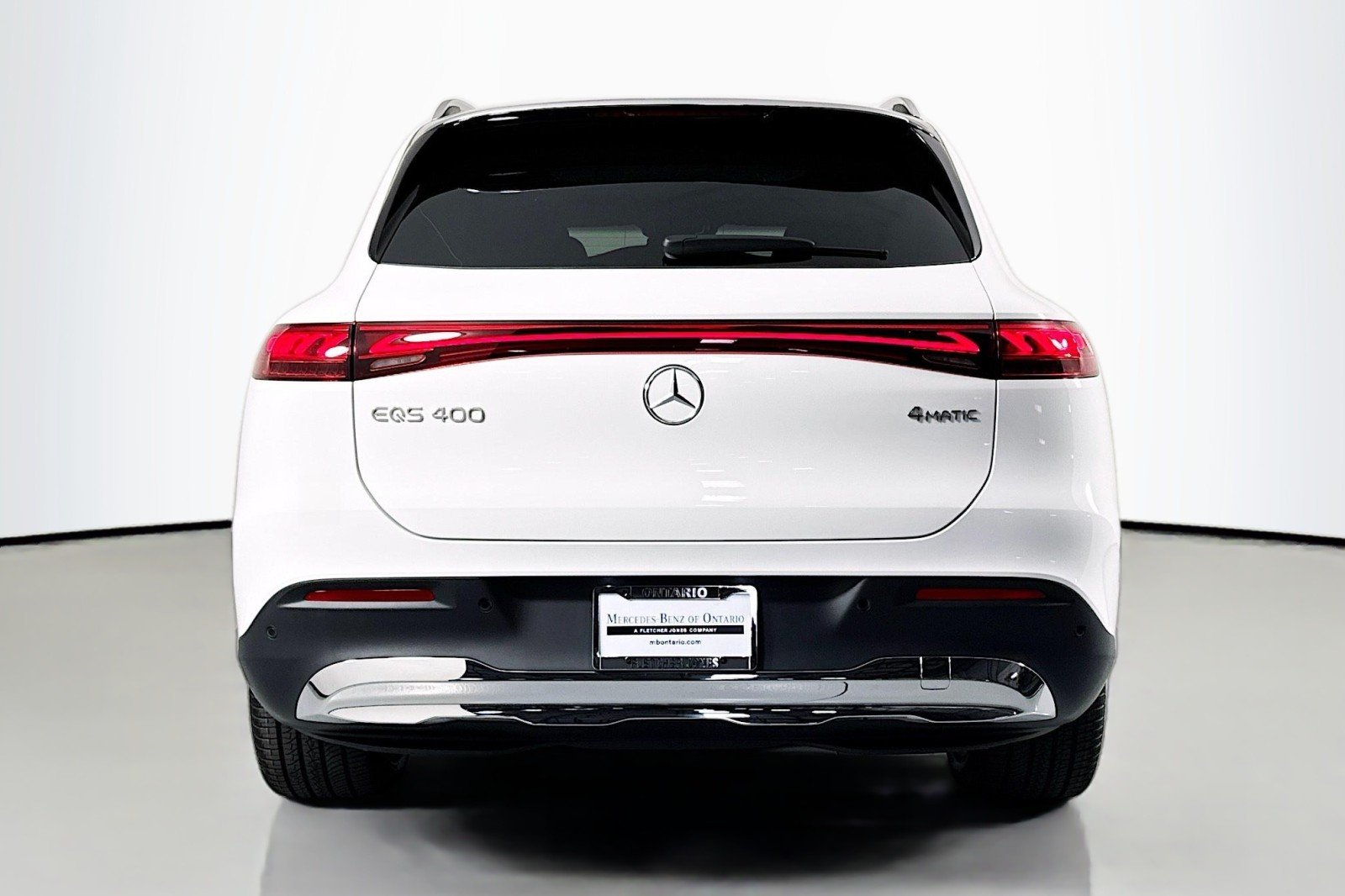 New 2026 Polar White Mercedes-Benz EQS 400 4MATIC® SUV image 3