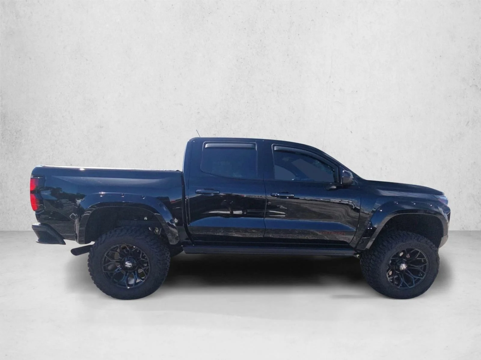 Used 2026 Black Chevrolet 4WD Z71 image 4