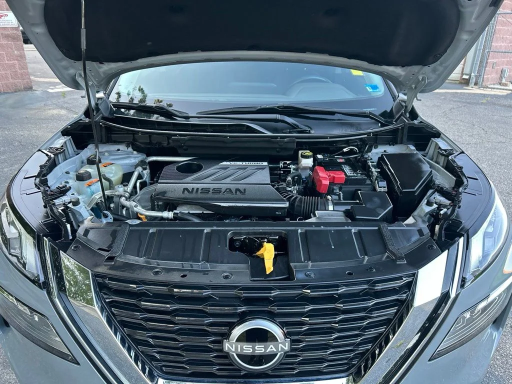 Used 2023 Gray Nissan SL image 10