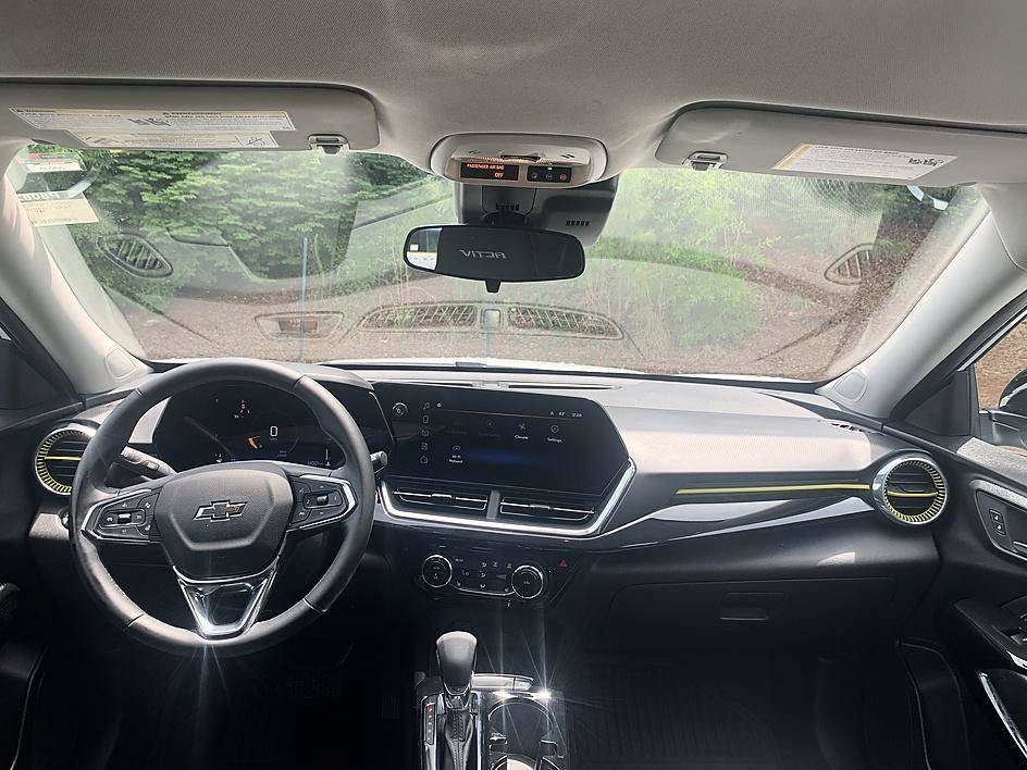 Used 2026 Summit White Chevrolet ACTIV image 18