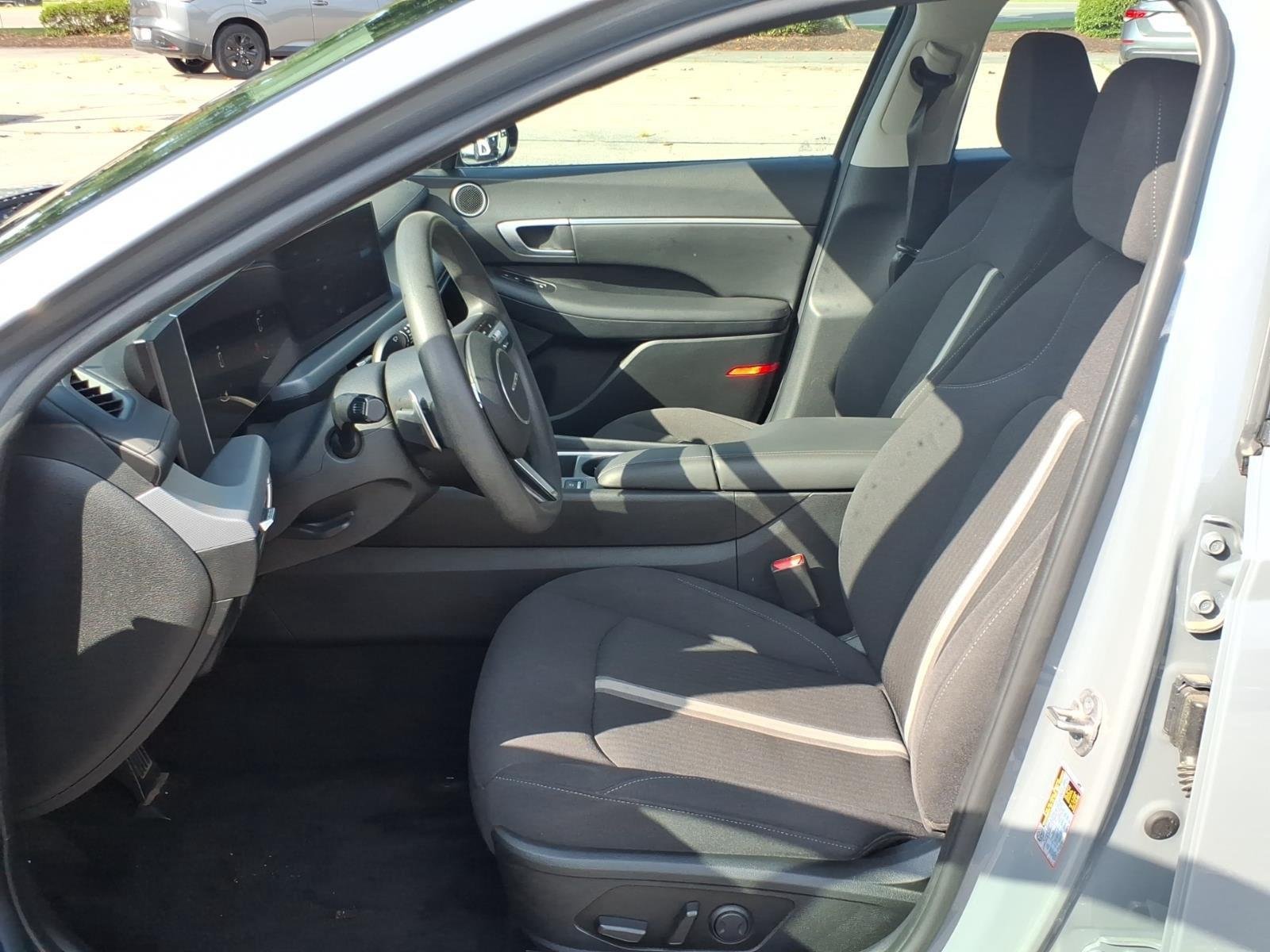 Used 2024 Transmission Blue Hyundai SEL image 10