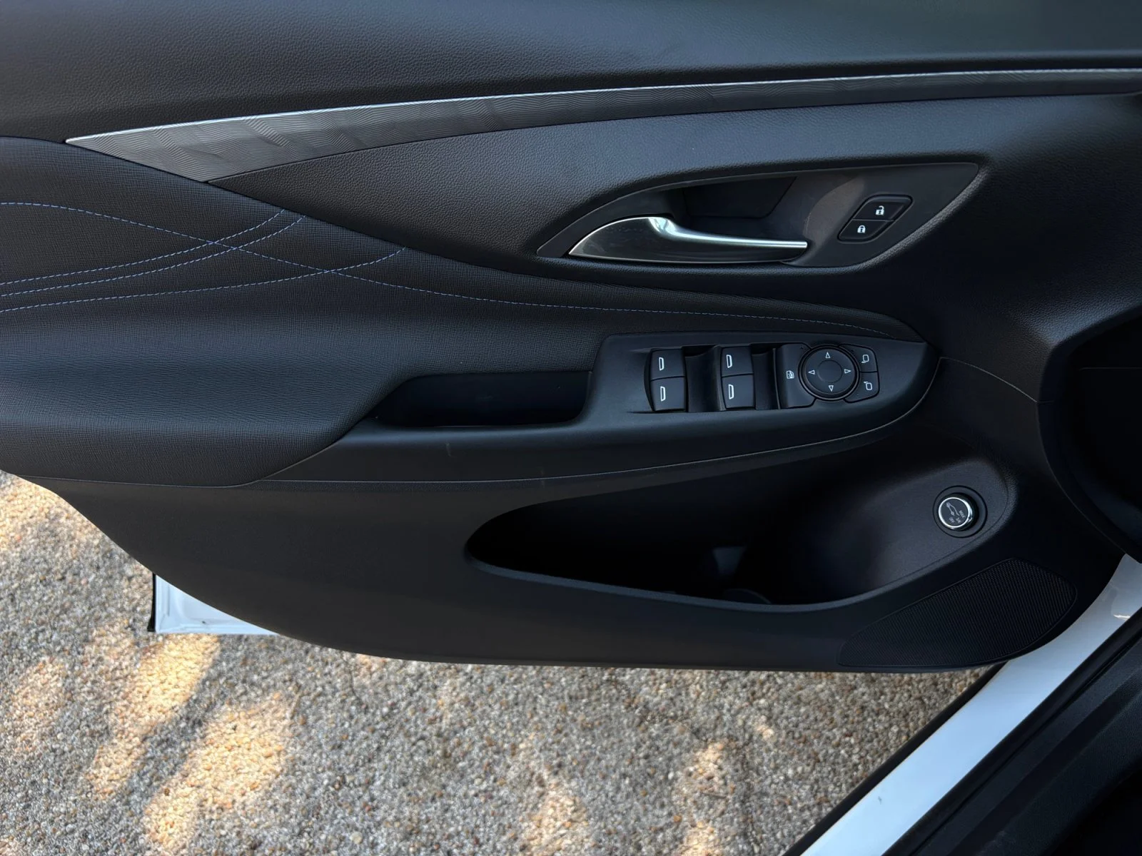 New 2026 Summit White Buick Sport Touring image 30