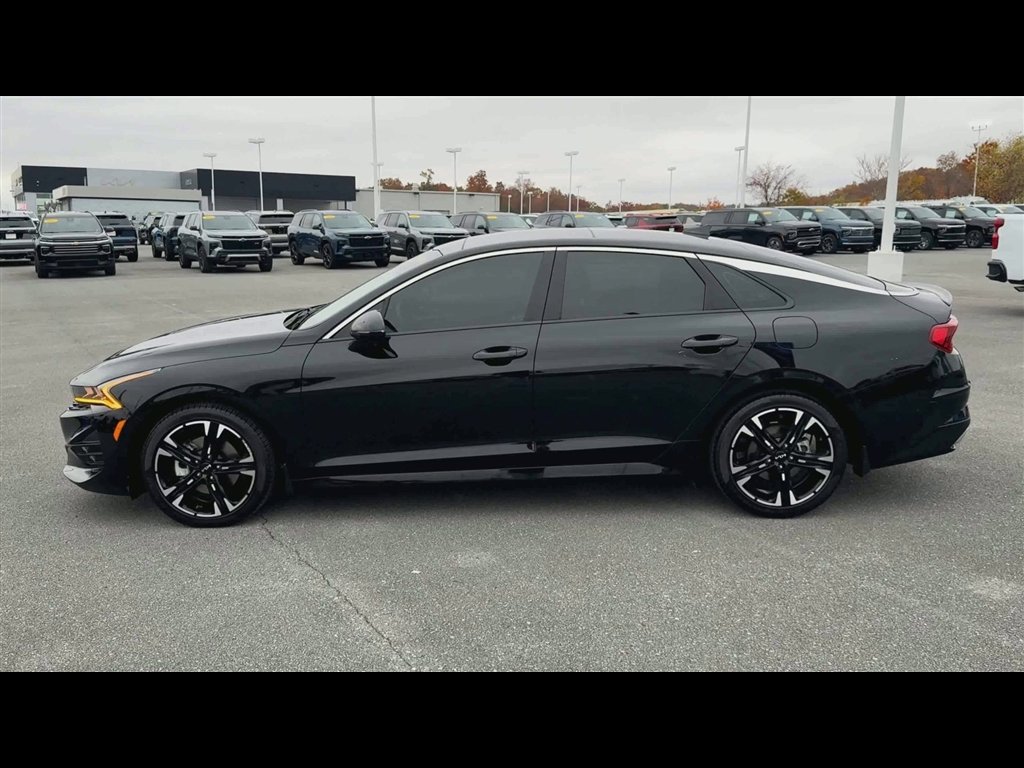 2024 Kia K5 GT-Line photo 4