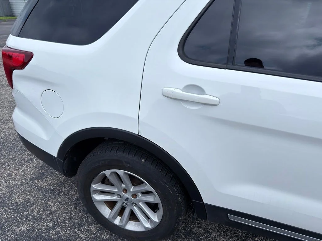 Used 2017 White Ford XLT image 5