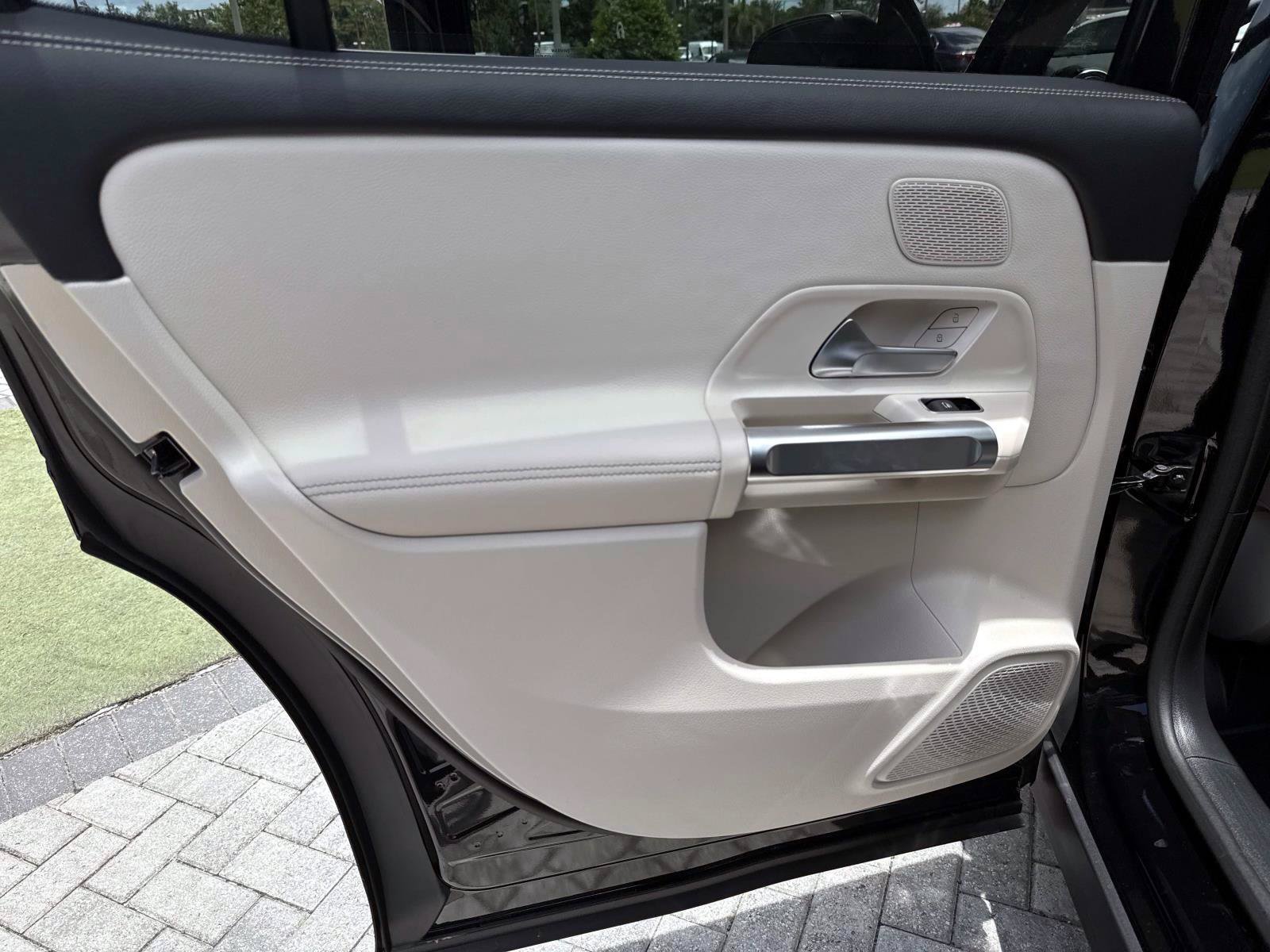 New 2026 Black Mercedes-Benz 250 SUV image 12