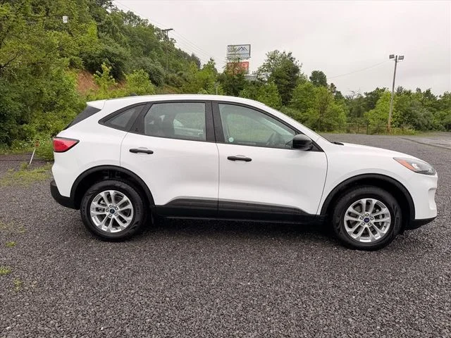 Used 2022 White Ford S image 14