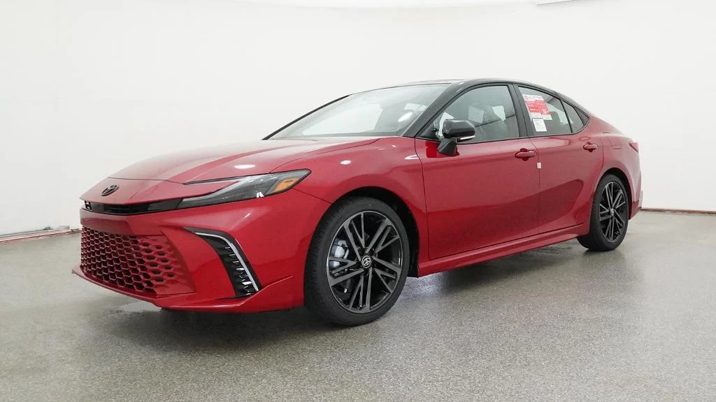 New 2026 Supersonic Red with Midnight Black Metallic roof Toyota XSE image 6