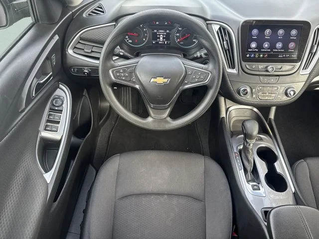 Used 2025 Black Chevrolet LT image 17