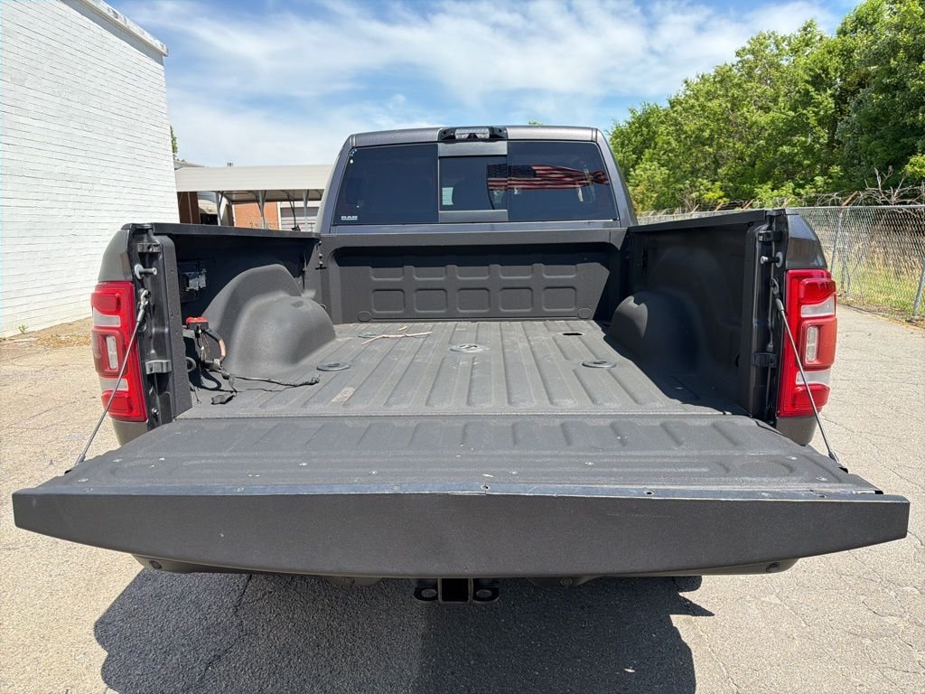 2022 RAM Ram 3500 Pickup Laramie - Photo 19