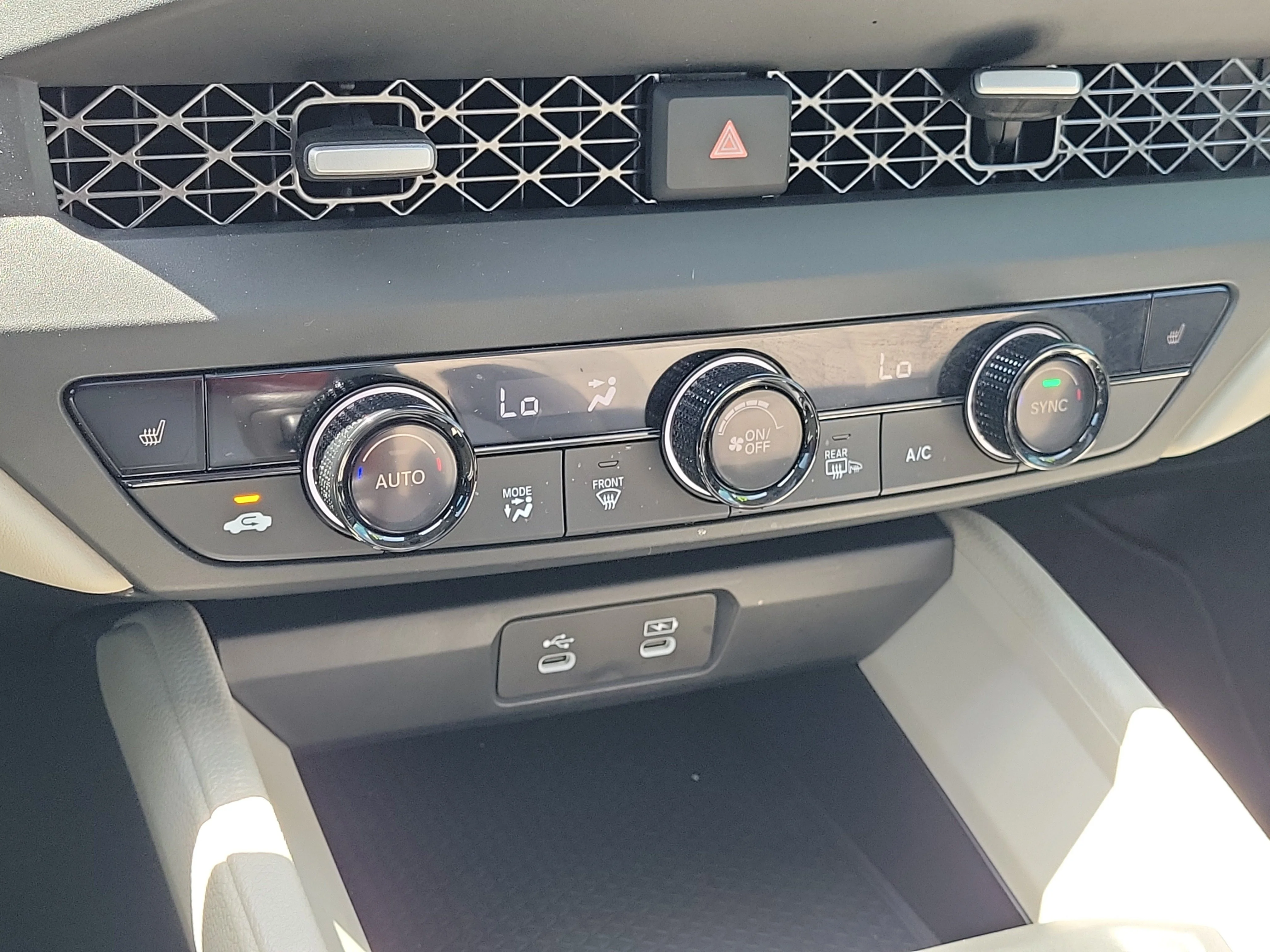 2025 Honda Accord SE - Photo 60