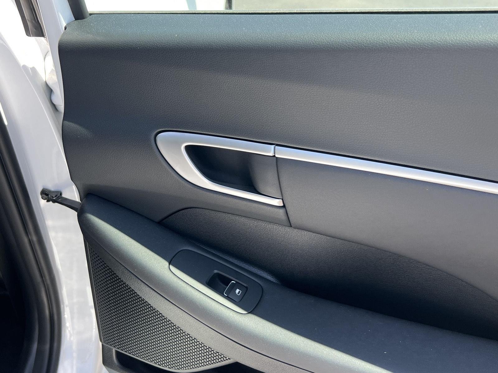2026 Hyundai Sonata SEL - Photo 22