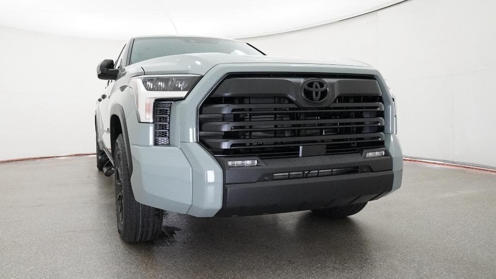 New 2026 Lunar Rock Toyota SR5 image 40