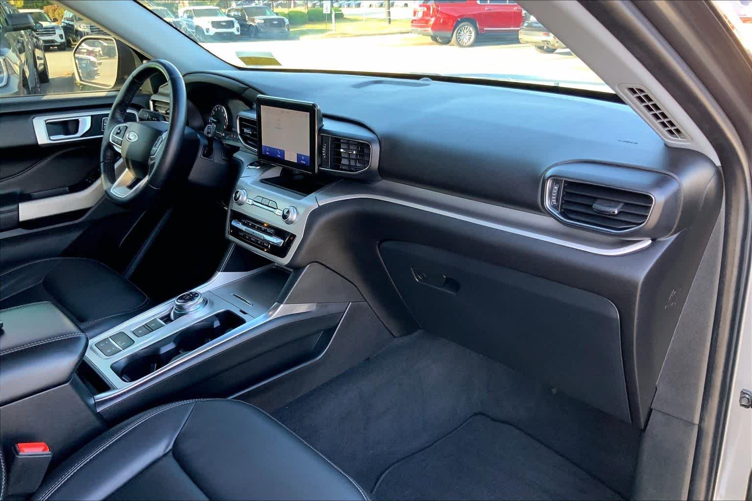 Used 2022 Carbonized Gray Metallic Ford XLT image 18