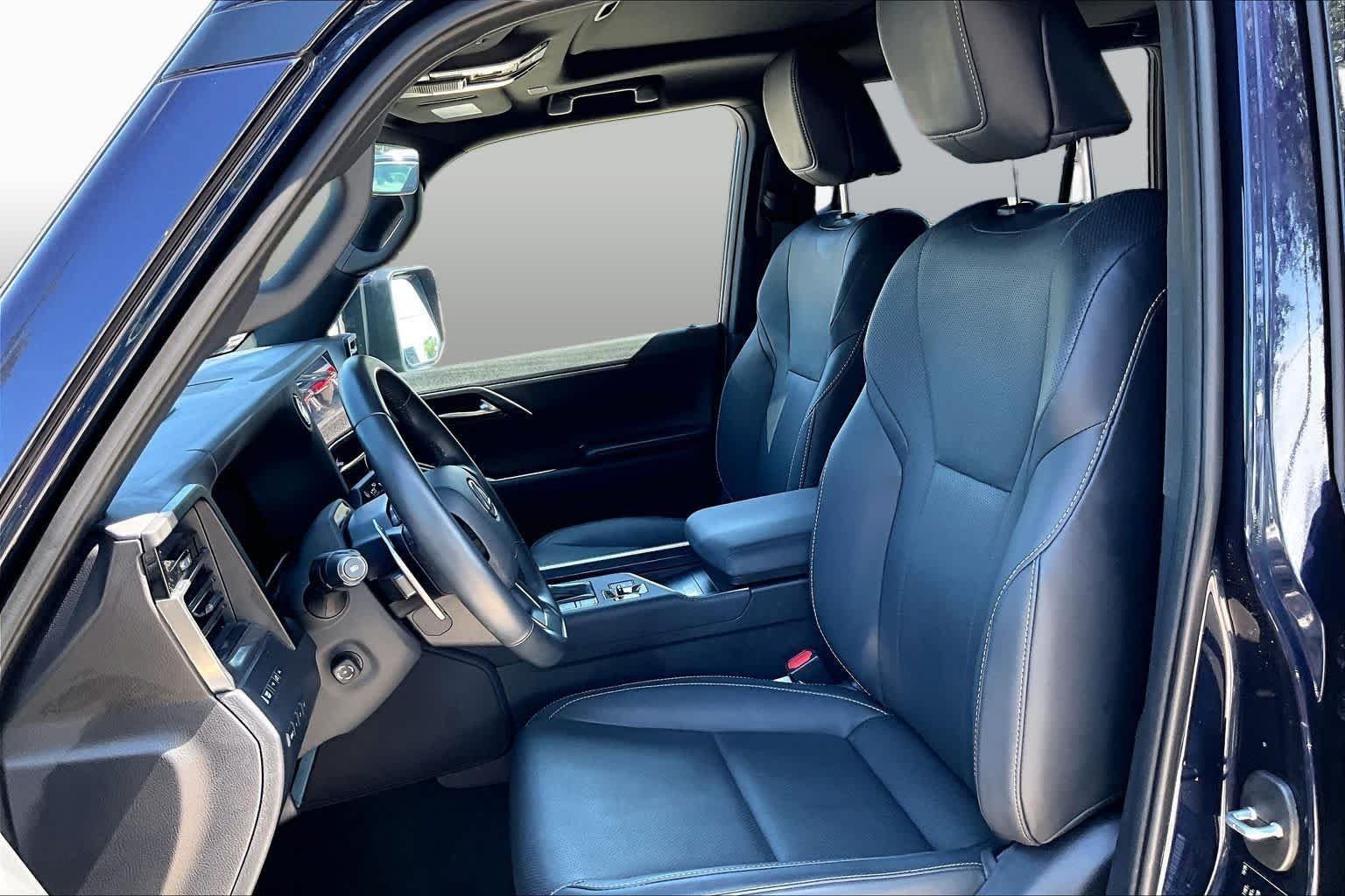 Used 2025 Nightfall Mica Lexus Premium+ image 8