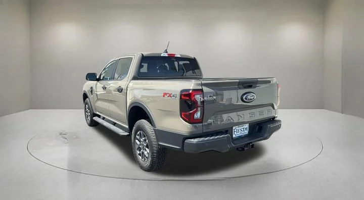 New 2026 Marsh Gray Ford XLT image 2