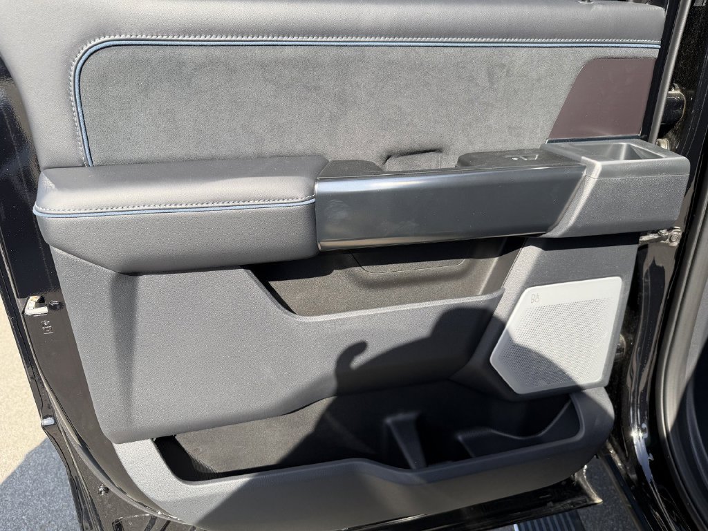 New 2026 Agate Black Metallic Ford F-250® Platinum® image 21