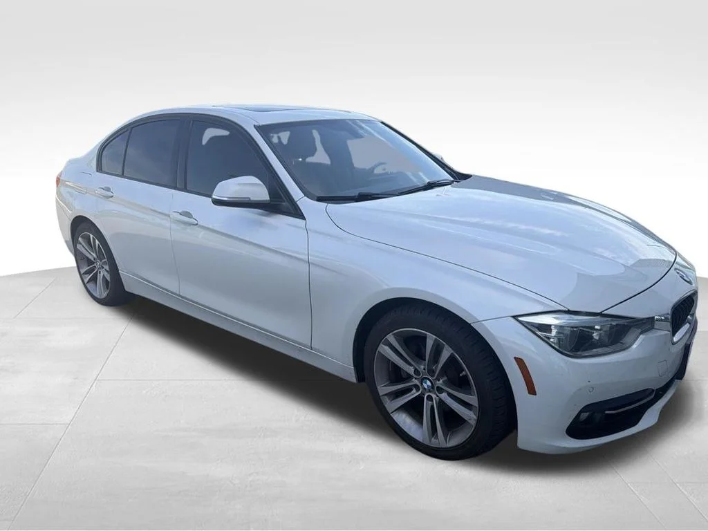 Used 2016 White Metallic BMW 328i xDrive image 17