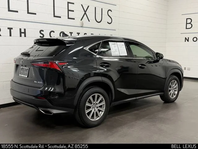 Used 2018  Lexus 300 image 4