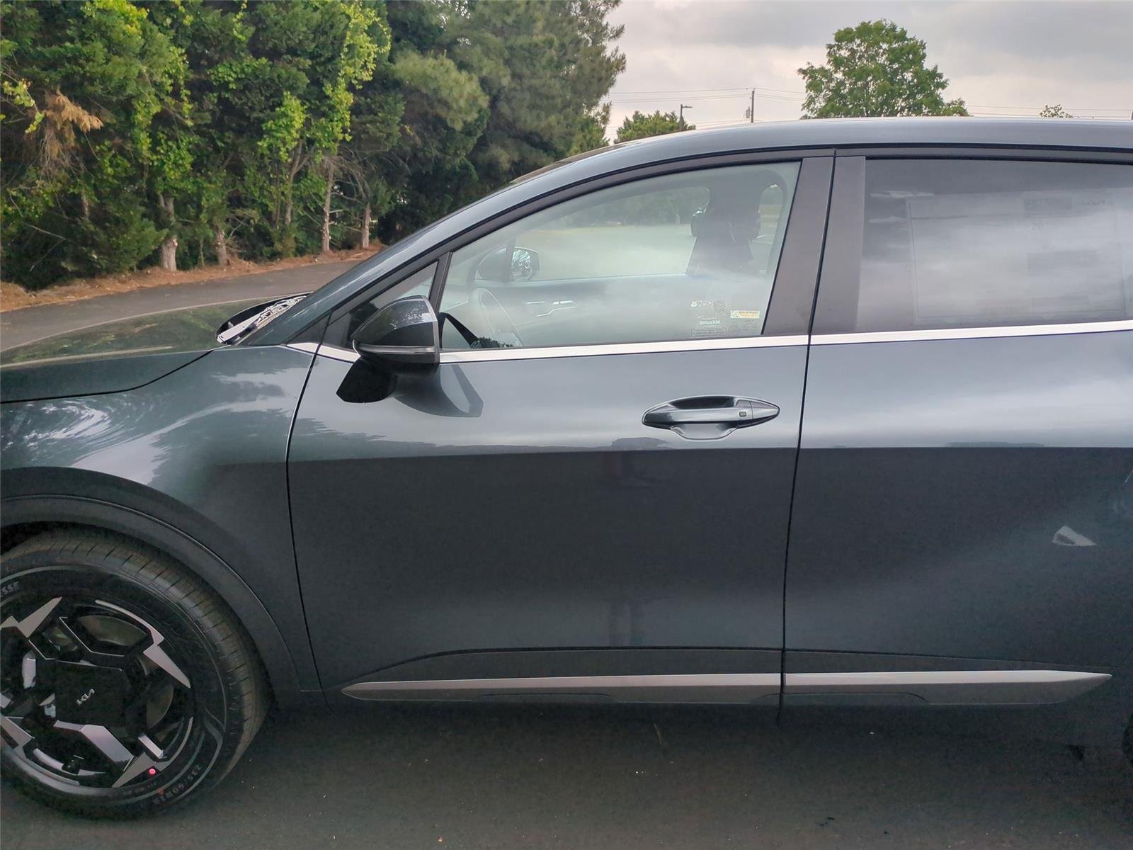 New 2026 Gravity Gray Kia EX image 15