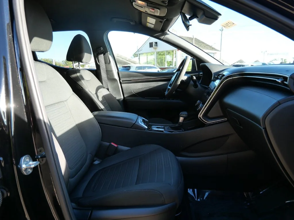 Certified Used 2022 Black Hyundai SEL image 12