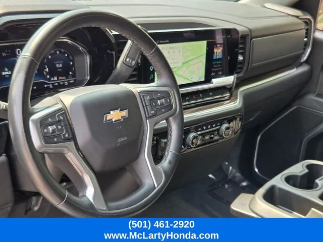 Used 2025 Gray Chevrolet LT image 8
