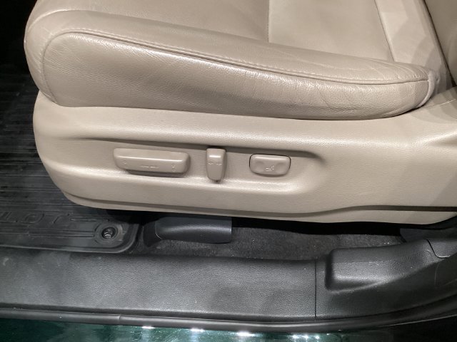 Used 2021  Honda Touring image 27