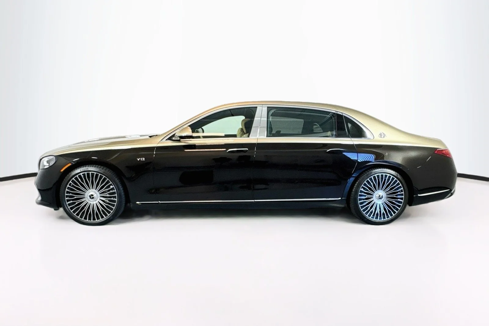 Used 2024 Onyx  Black Metallic Mercedes-Benz Maybach S 680 image 8