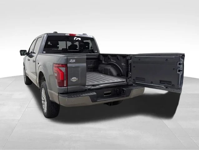 New 2026 Carbonized Gray Metallic Ford King Ranch® image 57