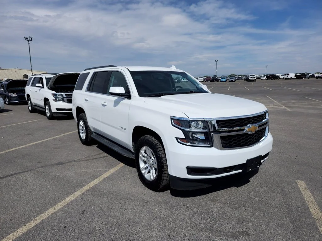Used 2017 White Chevrolet LS image 4