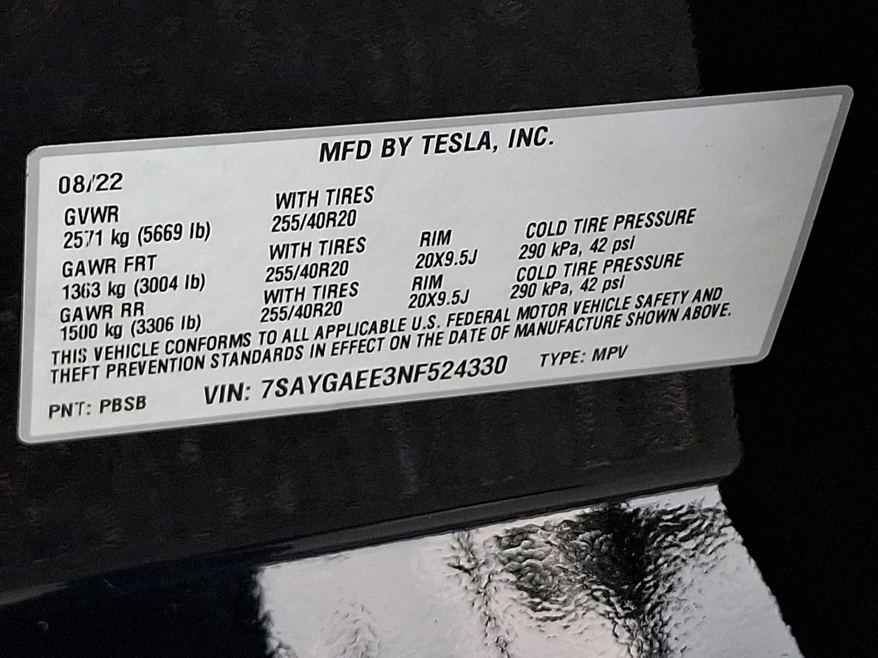 Used 2022  Tesla Long Range image 28