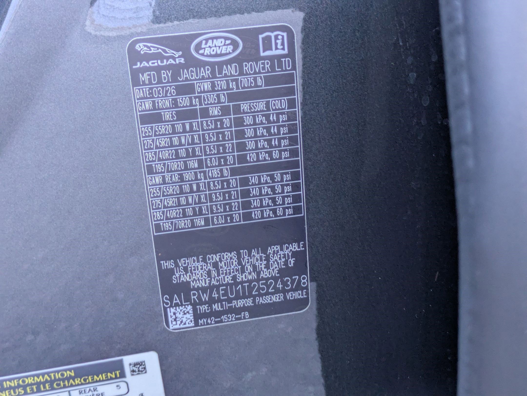 New 2026 Carpathian Grey Land Rover Gemini Edition image 32