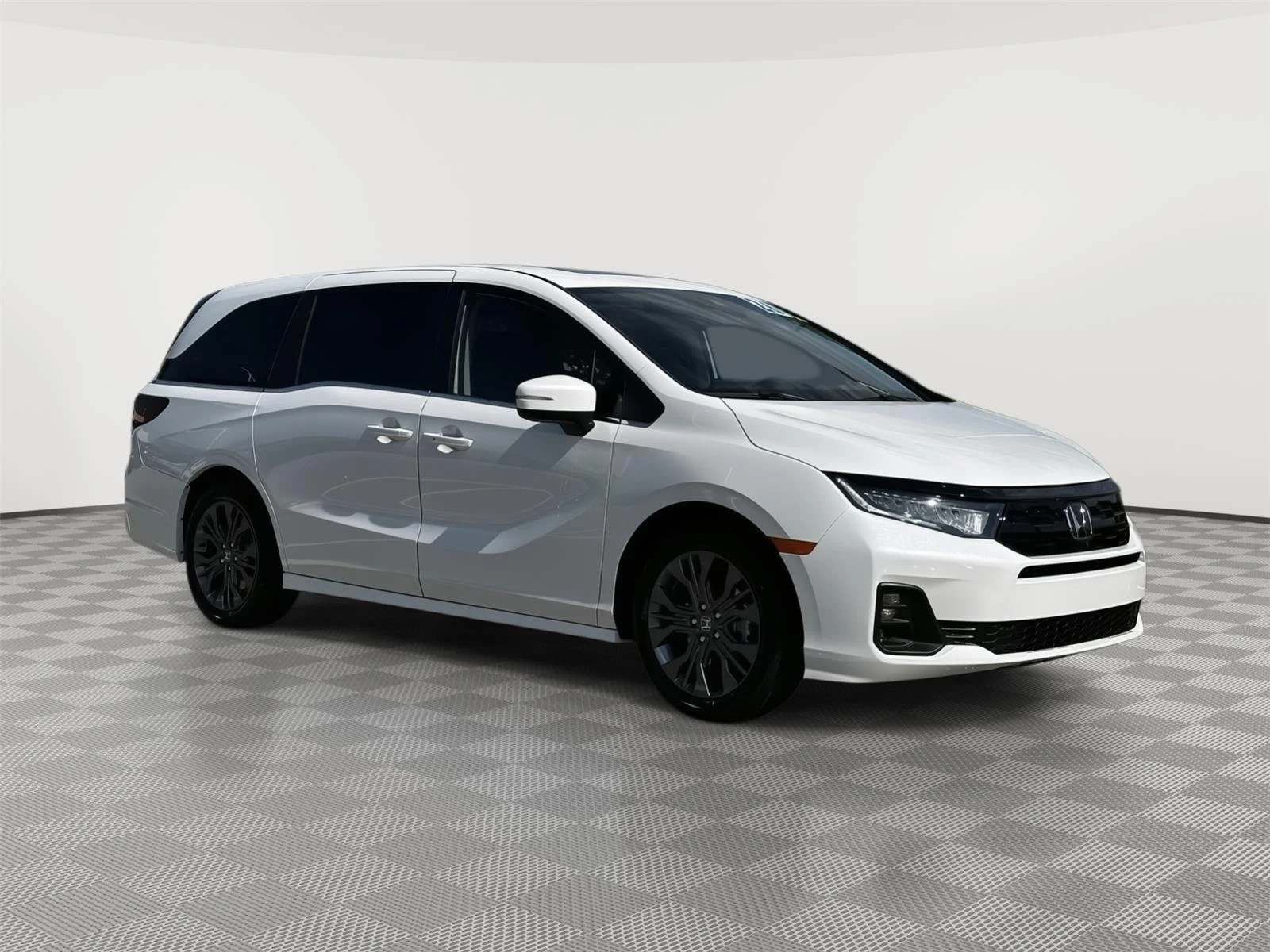 New 2026 Platinum White Pearl Honda Touring image 1
