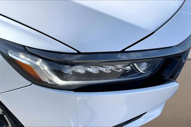 Used 2020  Honda Sport image 23