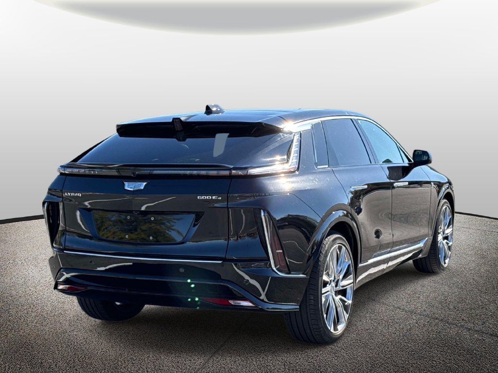 Used 2024 Cadillac LYRIQ Luxury 3 with VIN 1GYKPSRL2RZ104716 for sale in Chantilly, VA